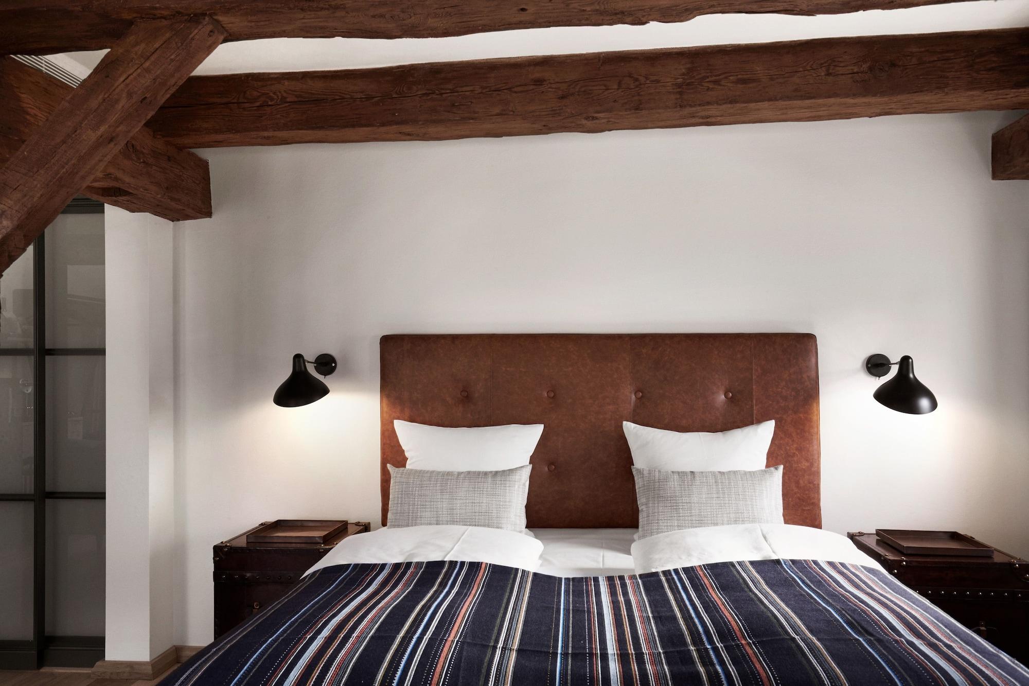 71 Nyhavn Hotel Copenaghen Esterno foto A wall light